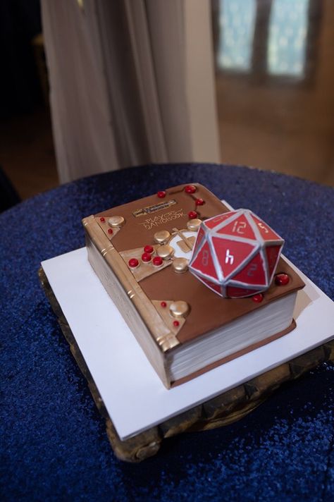 Dnd Grooms Cake, Nerdy Grooms Cake, Dungeons And Dragons Cake Birthday, D And D Cake, D&d Cake Ideas, Dnd Birthday Cake, D&d Cake, D20 Cake, D&d Party