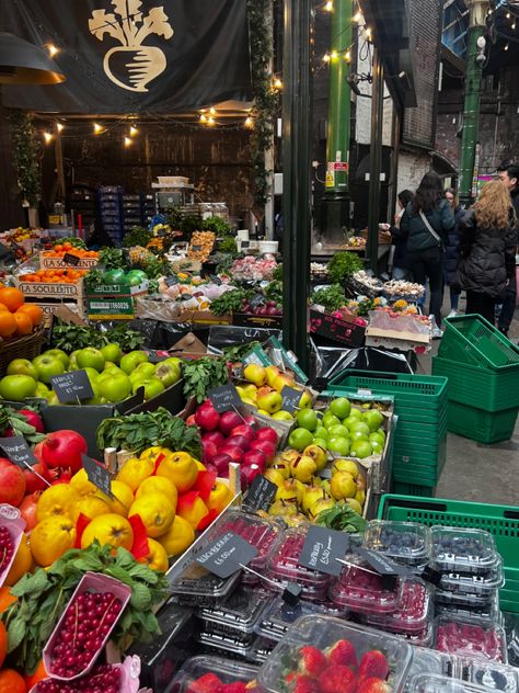 #london #uk #england #food #market #vegetables #fruits #boroughmarket England Food, 2024 Moodboard, London Dreams, Borough Market, London Food, Food Market, Market Place, Food Network, London Uk