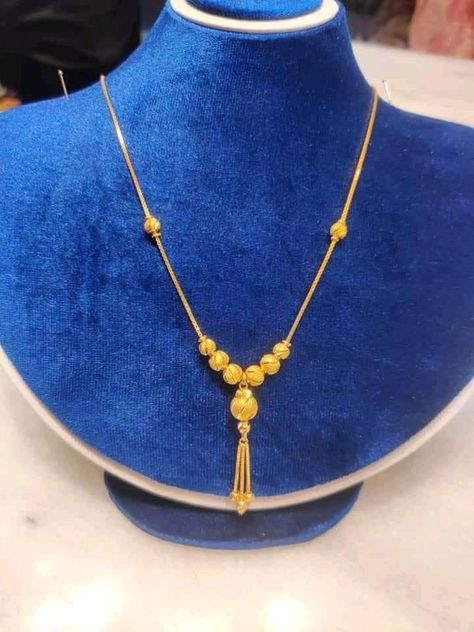 Ladies Chain Designs Gold, Daily Wear Gold Chains For Women, Fancy Gold Chain For Women, Gold Chain Designs For Women, Bride Jewelry Set, Gold Jewels Design, Gold Jewelry Simple Necklace, Beautiful Gold Necklaces, Gold Chain Design