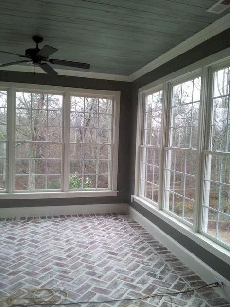 Modern Farmhouse Sunroom, Farmhouse Sunroom, Sunroom Makeover, Four Seasons Room, Sunroom Addition, Interior Design Minimalist, Sunroom Decorating, Sunroom Designs, Florida Room