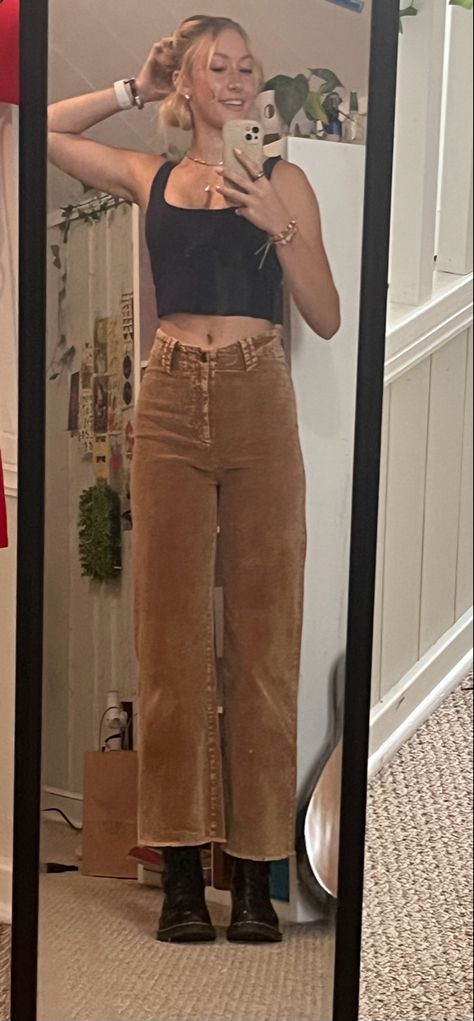 Brown Courdory Pants Outfit, Brown Doc Martens Outfit, Brown Corduroy Pants Outfit, Doc Martens Outfit Fall, Flares Outfit, Corduroy Skirt Outfit, Granola Girl Outfits, Corduroy Pants Outfit, Martens Outfit