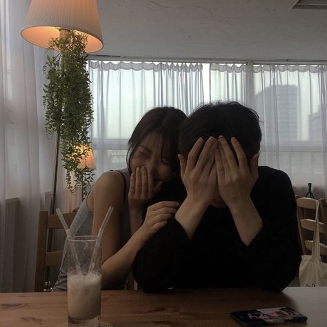 Couple Tumblr, Moda Ulzzang, Kore Ulzzang, Mode Ulzzang, 사진 촬영 포즈, Couples Vibe, The Love Club, K Fashion, Ulzzang Couple