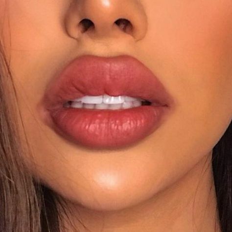 Thick Lips, Big Lips Natural, Lips Inspiration, Botox Lips, Perfect Nose, Lip Shapes, Health Smoothies, Juicy Lips, Lip Injections