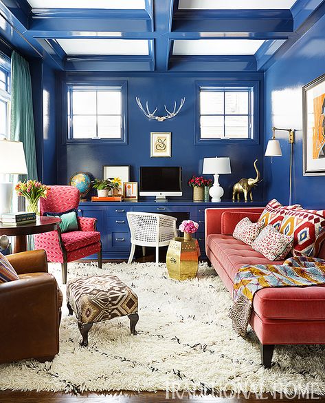 High gloss blue living room on Thou Swell @thouswellblog Cobalt Blue Room, Lacquered Walls, Dining Room Blue, Blue Room, Room Planning, Blue Rooms, Living Room Colors, New Living Room, A Living Room