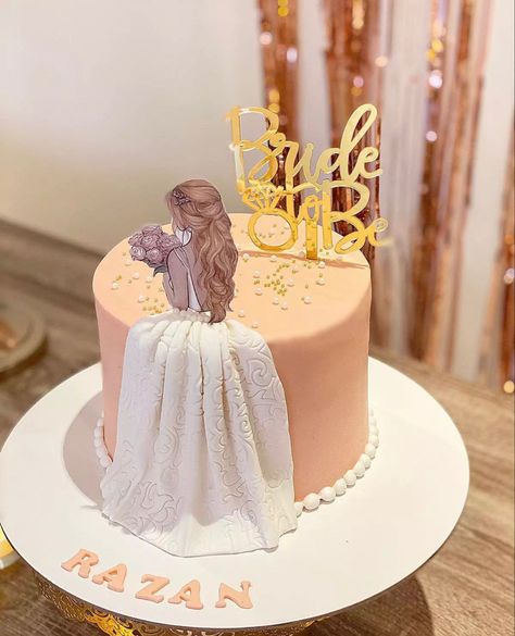 Bride Cake Design, Bridesmaid Cake Ideas, Brides Cake Ideas, Cakes For Bridal Showers, Brides To Be Party Ideas, Haldi Cake Design For Bride, Dress Cake Ideas, Bride To Be Party Dress, Bride Cake Ideas