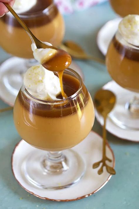 Creme Recipe, Butterscotch Recipes, Vanilla Pudding Recipes, Easy Holiday Desserts, Custard Desserts, Butterscotch Pudding, Creme Dessert, Easy Holiday Recipes, French Classic