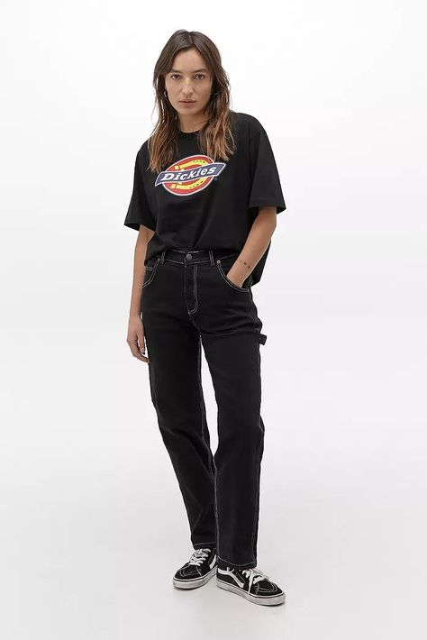 Carpenter Pants Outfit, Skateboard Clothing, Dickies Outfit, Skateboard Clothes, Black Clothes, Xmas List, Dickies Pants, Alternative Style, Cute Pants