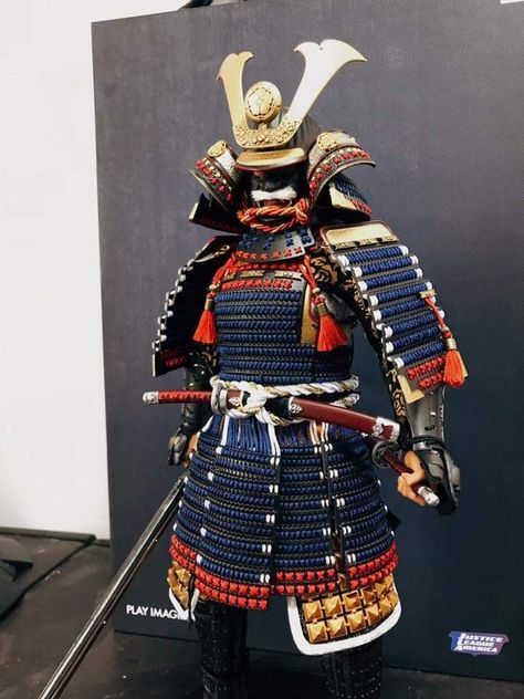 Armor Japanese, Samurai Historical, Japanese Armour, Samurai Uniform, Traditional Samurai Armor, Real Samurai Armor, Japanese Armor, Samurai Armour, Samurai Cosplay