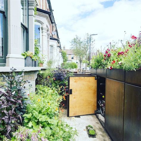 Victorian Terrace Front Garden, Storage Backyard, Garden Bike Storage, Bike Storage Shed, Bike Storage Home, Victorian Front Garden, Outdoor Bike Storage, Small Front Gardens, Front Gardens