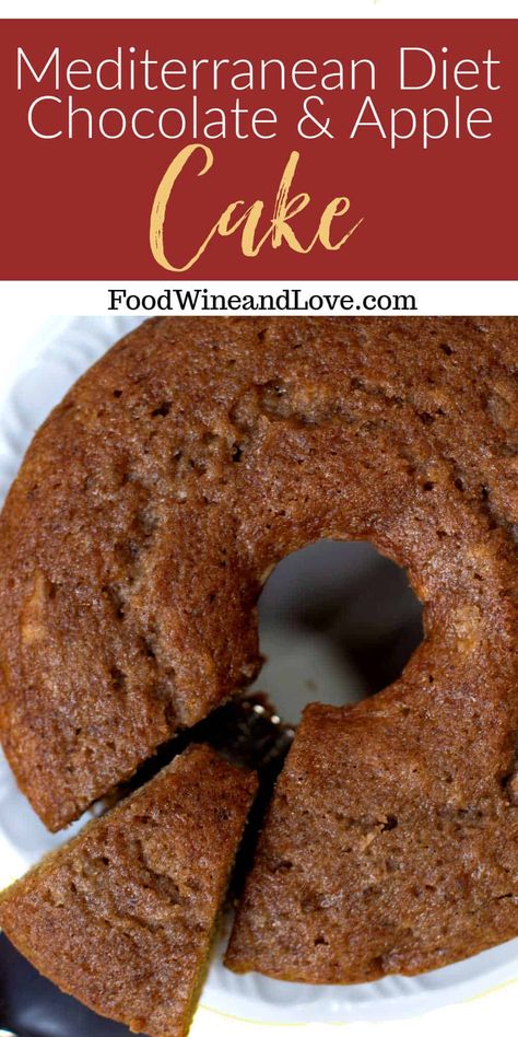 Mediterranean Diet Chocolate Apple Cake, a perfect dessert or snack idea that is friendly to the Mediterranean diet Ricotta Frosting, Make Ricotta Cheese, Diet Chocolate, Mediterranean Diet Snacks, Mediterranean Desserts, Diet Cake, Best Apples For Baking, Mediterranean Recipes Healthy, Chocolate Apple