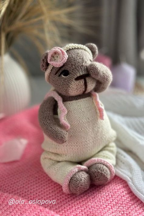 Bear knitting pattern Bear Knitting Pattern, Knitted Decor, Baby Toys 6 Months, Teddy Bear Knitting Pattern, Toy Knitting Patterns, Knitted Doll Patterns, Knitting Doll, Animal Craft, Crochet Friends