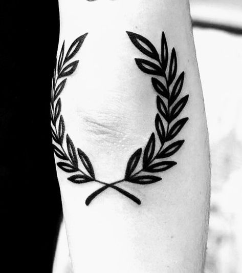 Laurel Tattoo, Laurel Wreath Tattoo, Wreath Tattoo, Traditional Tattoo Inspiration, Bird Tattoo Wrist, Elbow Tattoo, Knuckle Tattoos, Light Tattoo, Cool Chest Tattoos