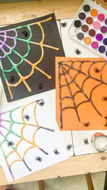 Fun Halloween Crafts For Kids, Spider Web Craft, Salt Painting, Insect Crafts, Spider Crafts, Bug Crafts, Fun Halloween Crafts, Halloween Arts And Crafts, Halloween Preschool