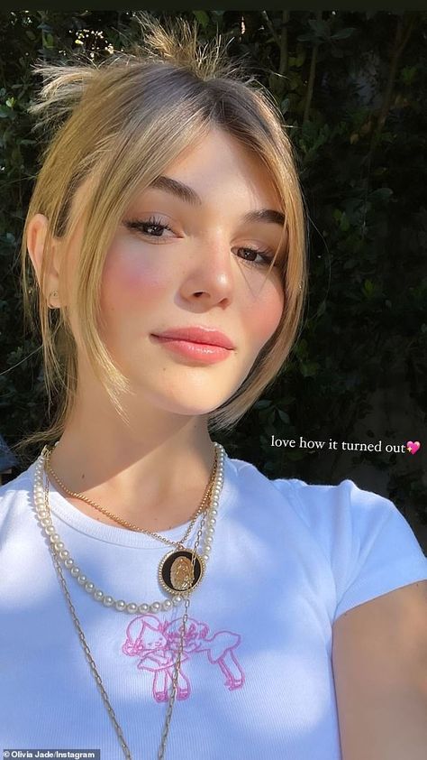 Olivia Jade, Youtube Vlog, Day Makeup Looks, Bronde Hair, Chop Chop, Dirty Blonde Hair, Open Hairstyles, Social Media Followers, Blonde Hair Inspiration