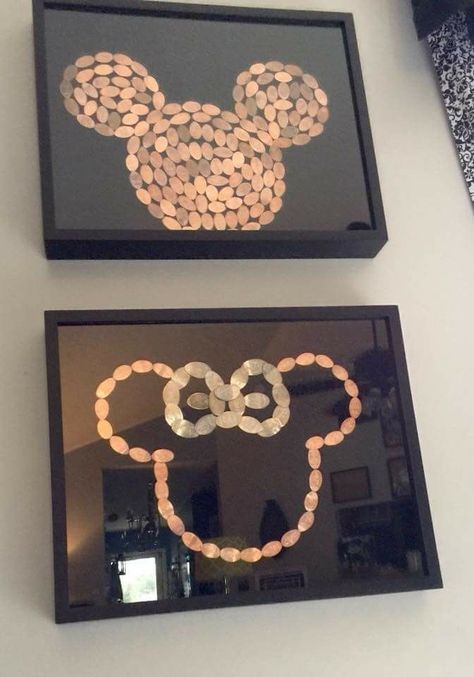 collectible pressed pennies from disney world Deco Disney, Casa Disney, Diy Hack, Disney Rooms, Disneyland Pictures, Disney Wall, Disney Home Decor, World Press, Mickey Mouse Minnie Mouse