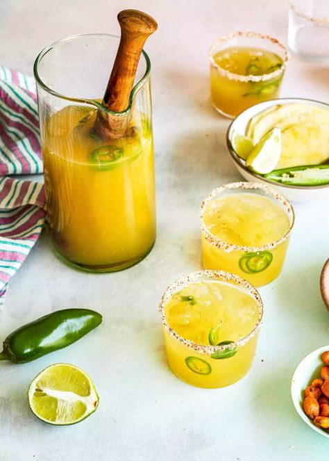 Pineapple Margarita Pitcher, Margarita Recipes Pitcher, Pitcher Margaritas, Tequila Pineapple, Pitcher Margarita Recipe, Margarita Pitcher, Tajin Seasoning, Pineapple Margarita Recipe, Pineapple Margarita