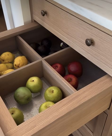 Fruit Drawer Kitchen, Kitchen Backsplash Shelf, Flour Drawer, Produce Organization, Produce Drawer, Bread Drawer, Kitchen Vegetable Storage, Vegetable Drawer, Produce Storage