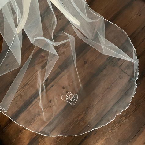 Dr Wedding, Personalized Centerpieces, Festival Themed Wedding, Veil Ideas, Tulle Wedding Veil, Event Studio, Beautiful Veil, Cuffing Season, Reception Dresses