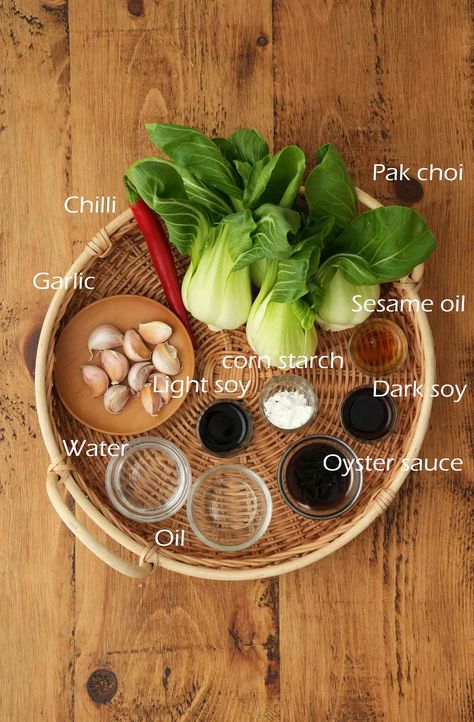 Pak Choi Recipe, Rice Noodle Recipes, Vegetarian Stir Fry, Garlic Sauce Recipe, Tenderstem Broccoli, Quick Stir Fry, Pak Choi, Stir Fry Sauce, Chinese Cabbage