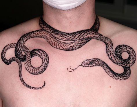 Oozy (@oozy_tattoo) posted on Instagram: “Snake Choke🤚 . #oozy #oozytattoo #snaketattoo” • Nov 9, 2020 at 2:14pm UTC Neck Tattoo Women, Snake Tattoo Meaning, Traditional Snake Tattoo, Ouroboros Tattoo, Cobra Tattoo, Serpent Tattoo, Throat Tattoo, Snake Tattoo Design, 4 Tattoo