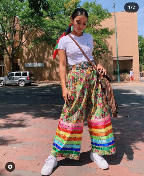 Powwow Outfits, Edgy Fits, Native American Dress, Jingle Dress, Ribbon Skirt, Native Dress, Skirt Inspiration, Native American Clothing, Ribbon Skirts