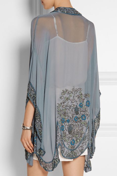 Chiffon Kimono Jacket, Chiffon Kimono, Tamara Mellon, Mode Boho, Pamela Love, Abaya Designs, Elegant Blouses, Anna Sui, Chan Luu