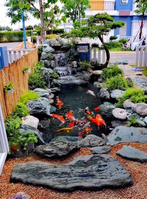 Koi Pond Design, Fish Pond Gardens, Kolam Koi, Taman Air, Japanese Garden Landscape, Garden Pond Design, Pond Ideas, Pond Waterfall, Japan Garden