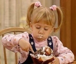 Full House Michelle, Michelle Tanner, What Is Happiness, Current Mood Meme, Fuller House, Olsen Twins, Holiday Mood, Picture Collage Wall, Photo Wall Collage