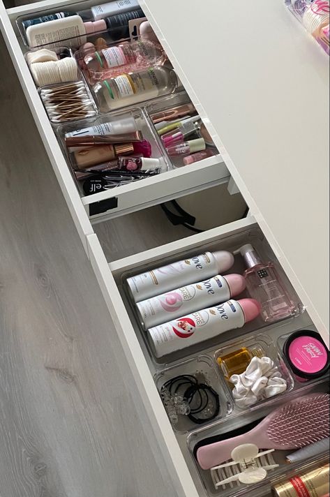 vanity, makeup, skin care, hair, olaplex, gisou, paula’s choice, drunk elephant, lush, dove, charlotte tilbury, benefit, elf, garnier Hair Care Organization, Violet Room, Old Money House, Room Organization Bedroom, Room Organisation, Makeup Drawer Organization, Care Organization, House Organisation, Uni Room