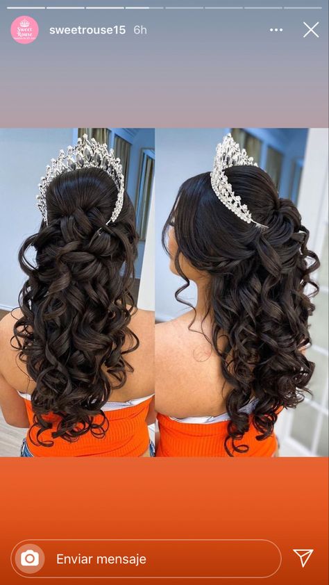 Quince Crowns Flowers, Hair Styles For Quinceañera With Crown, Hairstyles With Crown Tiaras Quinceanera, Quince Half Up Half Down Hairstyles With Crown, 15 Hair Styles With Crown, Quince Hairstyles Front And Back, Cinderella Quince Hairstyles, Half Up Half Down 15 Hairstyles, Quinceanera Hairstyles With Big Crown