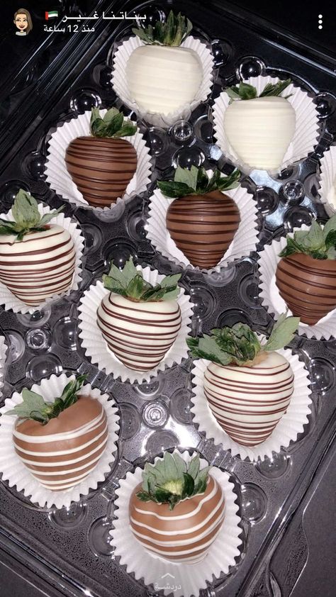 Wedding Chocolate Covered Strawberries, Covered Strawberries Bouquet, Strawberries Bouquet, Valentine Chocolate Covered Strawberries, White Chocolate Covered Strawberries, Wedding Strawberries, Chocolate Covered Strawberry Recipe, Chocolate Covered Strawberries Bouquet, Chocolate Covered Fruit