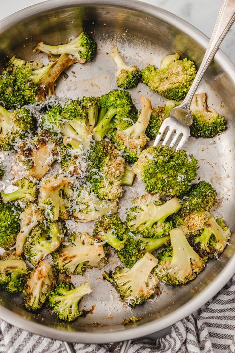 Stovetop Broccoli (Sauteed Broccoli) - The Dinner Bite Broccoli Skillet, Pan Cooked Broccoli, Skillet Roasted Broccoli, Pan Roasted Broccoli, Broccoli Skillet Recipes, Low Sodium Broccoli Recipes, Stovetop Vegetable Side Dishes, Pan Fried Broccoli Recipes, Cajun Broccoli