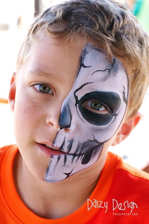 Skeleton Face Paint, Halloween Makeup For Kids, Face Painting Ideas, Face Painting For Boys, Skull Face Paint, Halloweenský Makeup, Skeleton Face, Face Painting Easy, Kids Face Paint