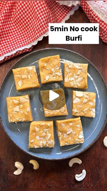 Easy Mithai Recipe, Easy Indian Sweet Recipes Quick, 5 Min Snacks Easy Recipes, No Cook Recipes, Cheap Sweets, Mithai Recipe, Easy Indian Sweet Recipes, Healthy Milk, No Cook