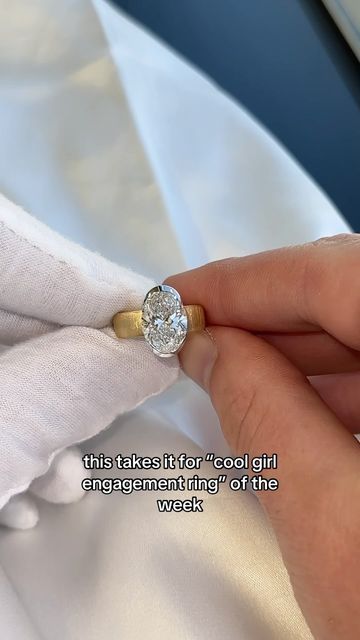 CLAIRAMOR on Instagram: "This thick band engagement ring 🤌 #engagementring #ovalengagementring #ovaldiamond" 4 Carat Oval Engagement Ring, 3 Carat Oval Engagement Ring, Engagement Ring Thick Band, Carat Oval Engagement Ring, Thick Band Engagement Ring, Oval Engagement Ring, Oval Engagement, Oval Ring, Oval Rings