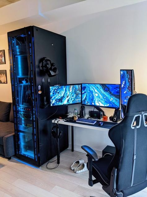 Computer Rooms, Game Bedroom, Gaming Computer Room, Login Design, Game Setup, Computer Gaming Room, Multi Gym, Computer Desk Setup, Gamer Room Decor