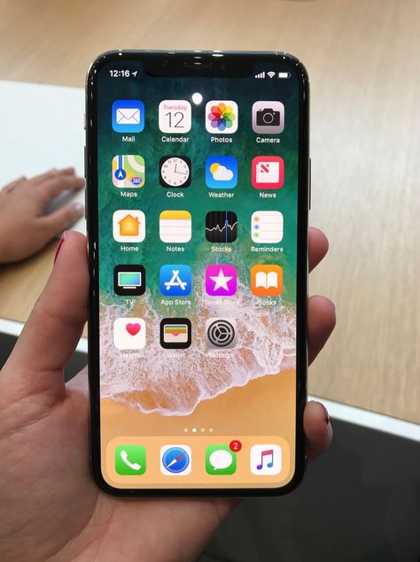 iPhone X Hands-On: A Closer Look at Apple's New Phone | Time Iphone In Hand, Phone Apps Iphone, Iphone X Phone, T Mobile Phones, Application Iphone, Apple Technology, Iphone 1, Best Mobile Phone, Iphone Organization