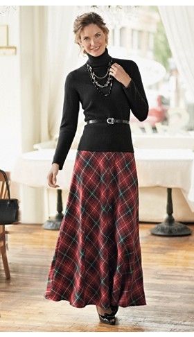 Cottage Fashion, Plaid Outfits Fall, Formal Skirts, Long Plaid Skirt, Scottish Women, Skirt Circle, Tartan Fashion, Red Plaid Skirt, Long Skirt Outfits