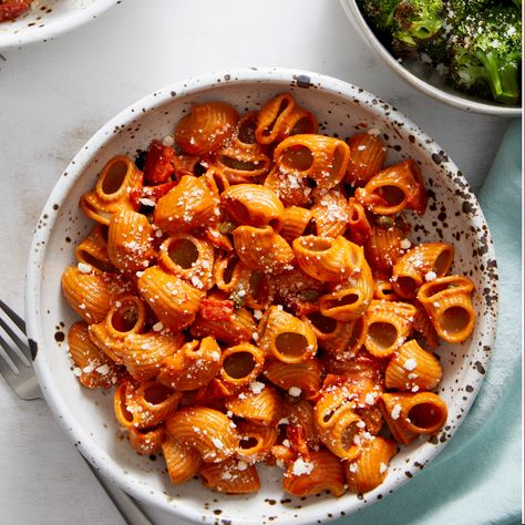 Roasted Red Pepper Rigatoni, Red Pepper Rigatoni, Bell Pepper Sauce, Piquillo Peppers, Parmesan Broccoli, Roasted Red Pepper Sauce, Food Delivery Service, Red Pepper Sauce, Famous Recipe