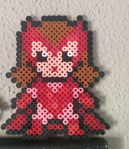 Scarlet Witch Perler Beads, Perler Beads Marvel, Avengers Perler Beads, Marvel Perler Bead Patterns, Hamma Beads Ideas, Pixel Beads, Pearl Beads Pattern, Easy Perler Beads Ideas, Fuse Bead Patterns