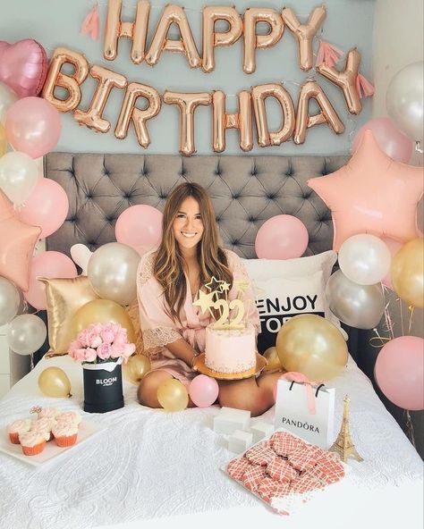 Birthday Balloons Pictures, Birthday Goals, 21st Birthday Photoshoot, Birthday Ideas For Her, 28th Birthday, 29th Birthday, Diy Birthday Decorations, 22nd Birthday, Birthday Photography