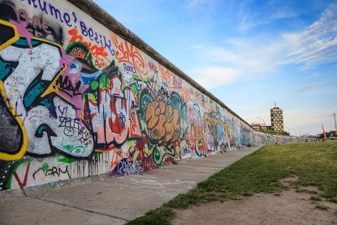 New section of the Berlin Wall was just discovered The Berlin Wall, Brandenburg Gate, West Berlin, East Berlin, Berlin City, City Family, Berlin Wall, Urban Renewal, Best Sites