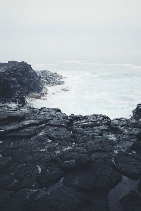 Bone Island, Maine Aesthetic, Maine Beach, Moody Vibes, Dark Beach, Water Witch, Dark Summer, World Hair, Moody Aesthetic