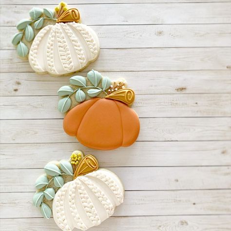 Angie Kang on Instagram: “Autumn leaves and cozy pumpkins please 🍁 • • • • • Pumpkin cutter from @kaleidacuts” Sweater Pumpkin Cookies, Boho Pumpkin Cookies, Fall Floral Cookies Decorated, Jack O Lantern Royal Icing Cookies, Floral Pumpkin Cookies Decorated, Thanksgiving Cookies Decorated, Halloween Party Activities, Thanksgiving Cookies, Pumpkin Party