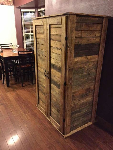 From pallets.                                                                                                                                                                                 More Pallet Pantry, Urban Furniture Design, Pallet Cabinet, Pallet Designs, Floor Cabinet, Recycled Pallet, Pallet Creations, Wooden Pallet Projects, Recycled Pallets