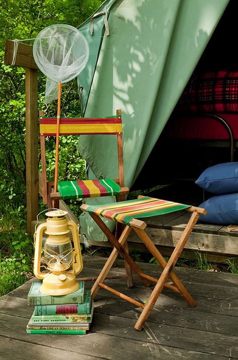 Vintage camping, summer camp and sports are a HOT decorating trend right now! Here are 10 great vintage style camp ideas to Tent Trailers, Zelt Camping, Vintage Boy Scouts, Kayak Camping, Backyard Camping, Camping Aesthetic, Camping Style, Camping Destinations, Camp Style