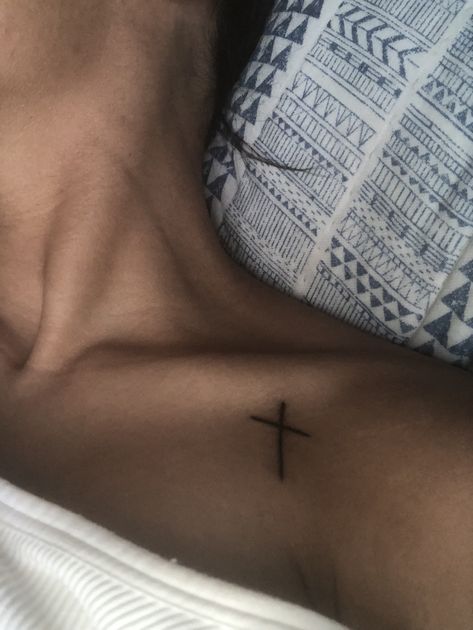 Cross Collarbone Tattoo, Christian Collarbone Tattoo, Colar Bone Tattoo Simple, Collar Bone Cross Tattoo, Cross Collar Bone Tattoo, Cross On Shoulder Tattoo, Cross On Collar Bone Tattoo, Cross Between Chest Tattoo, Christian Collar Bone Tattoo