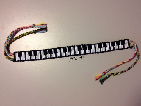 Piano Alpha Friendship Bracelet Pattern #3098 - BraceletBook.com #music Piano Bracelet, Floss Bracelets, String Bracelets, Embroidery Bracelets, Friendship Bracelets Designs, Bracelets With Meaning, Diy Friendship Bracelets Patterns, Bracelets Design, Thread Bracelets