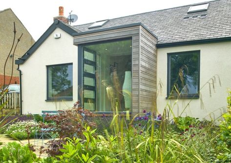 1930s Bungalow Exterior, Bungalow Porch Ideas, Single Pitch Roof, Porch Designs Uk, Bungalow Porch, Bungalow Conversion, Small Porch Ideas, Porch Extension, Dormer Bungalow