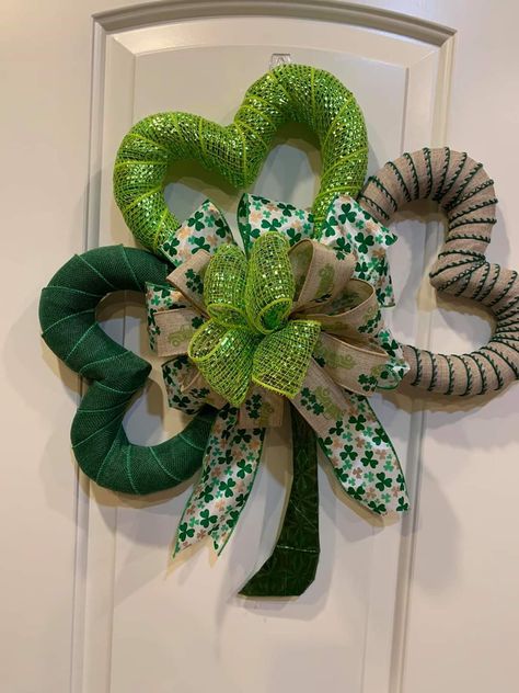 Spring Door Hangers Diy Wreath Ideas, St Patrick's Wreath, St Pattys Decoration, St Patrick's Day Wreath Diy, San Patrick Day Decoration, St Patricks Day Wreath Ideas Diy, St Patricks Wreath Ideas, St Patrick Wreath, March Wreath Ideas